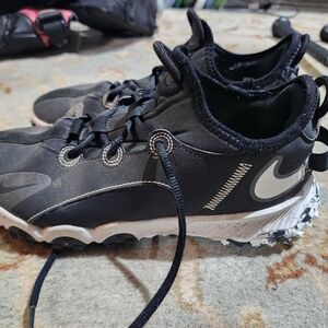 Nike Black and Lime Green Sneakers